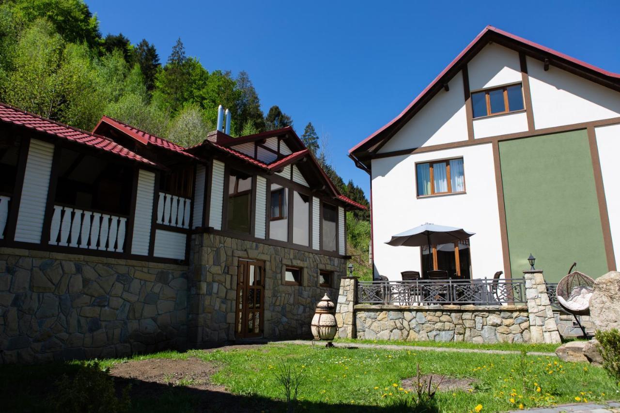 Villa Kamyanka à Yaremtche Extérieur photo
