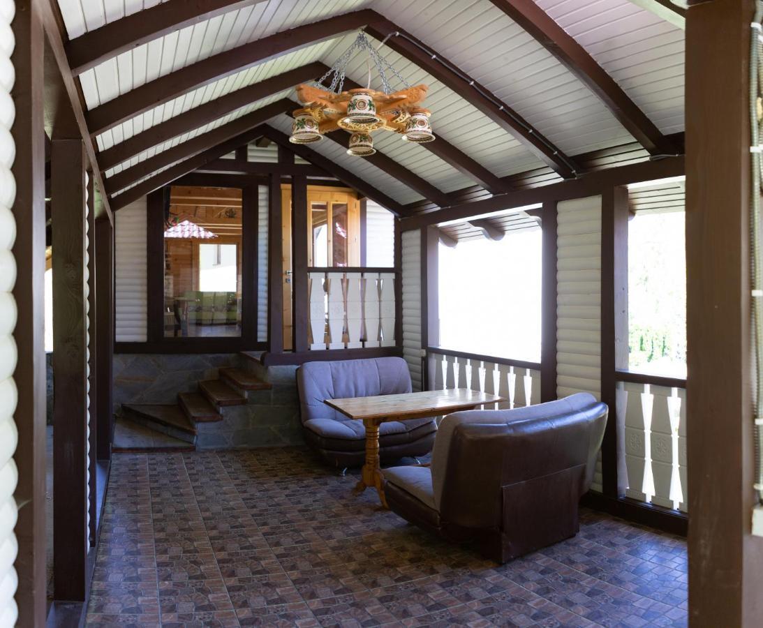 Villa Kamyanka à Yaremtche Extérieur photo